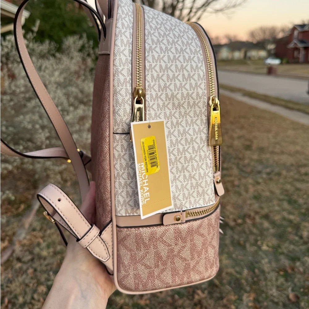 NWT🫦Michael Kors Rhea Zip Medium Color-block Logo Backpack  One Size